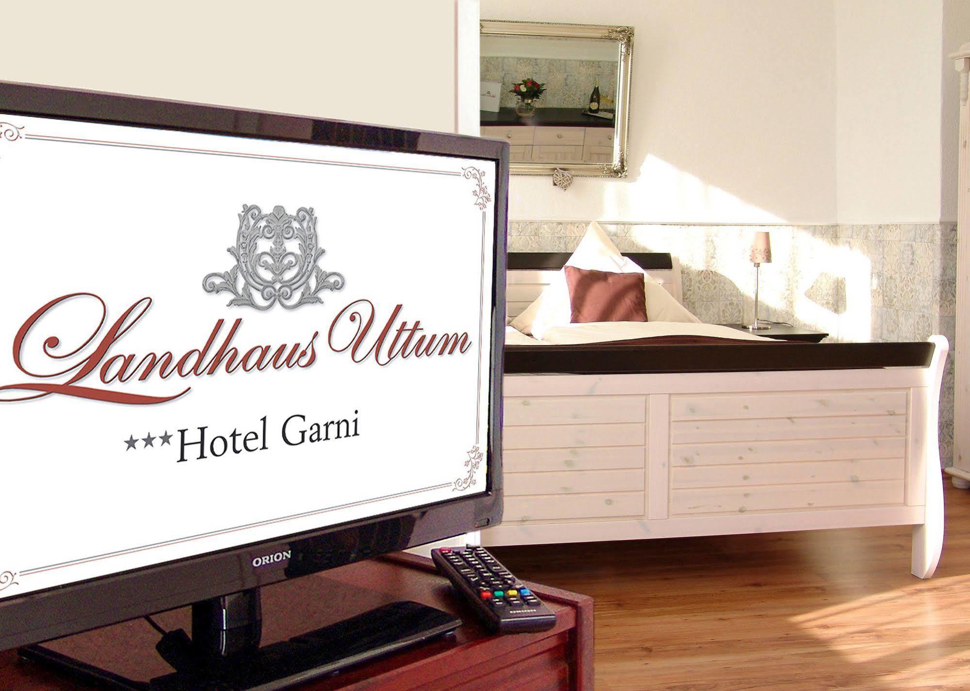 Hotel Garni Landhaus Uttum ครุมเฮิร์น ภายนอก รูปภาพ